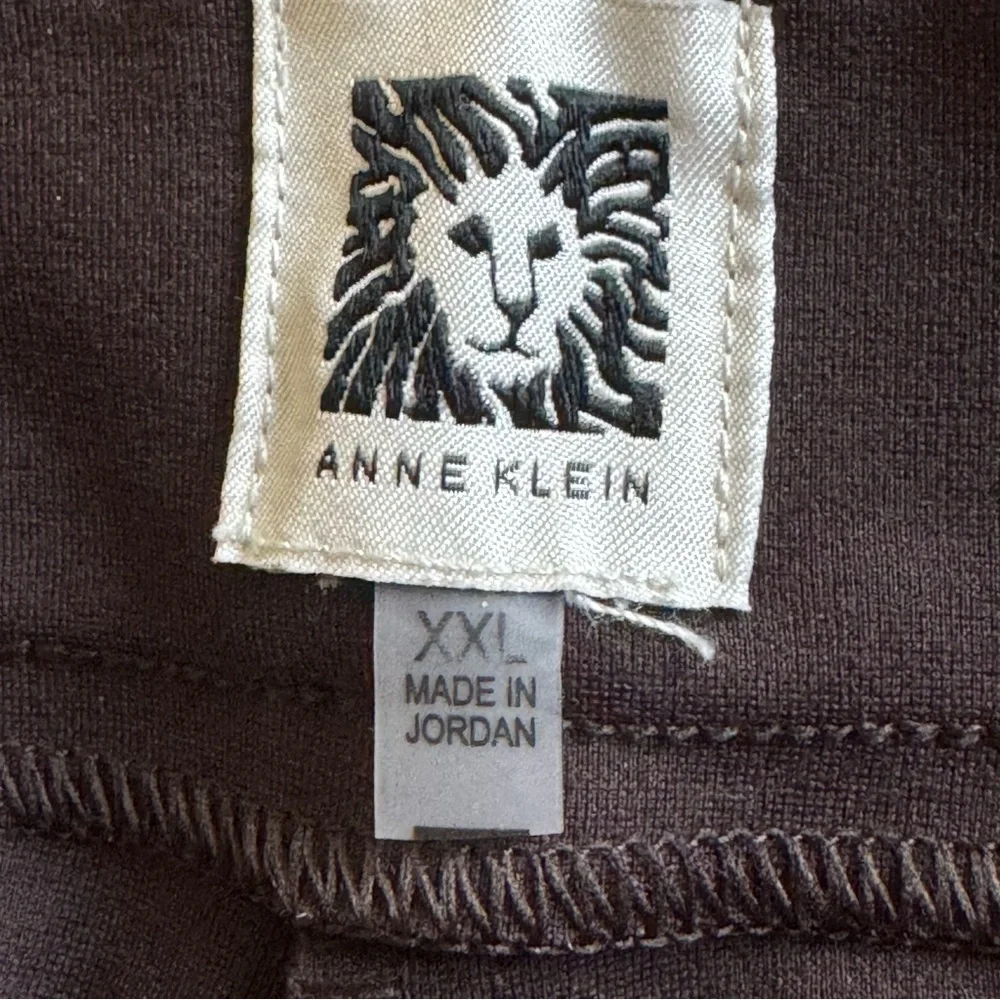 Anne Klein 🫐 Dark Brown Ponte Knit Ankle Pants - Picture 8 of 12